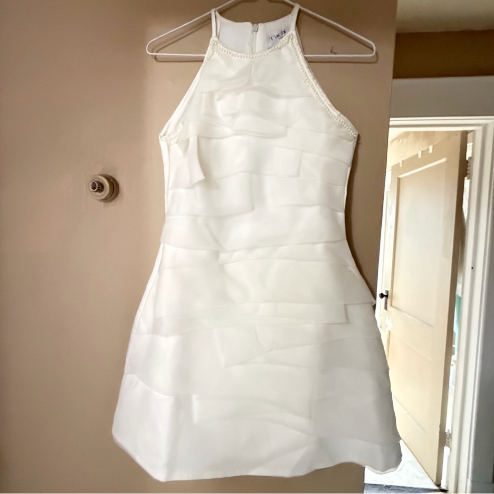 Elegant White Halter Dress